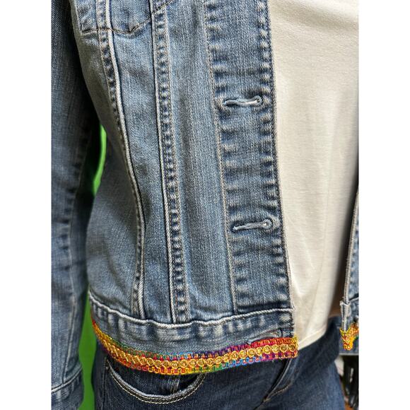 Custom Upcycled GAP Denim Jacket Fringe & Rainbow Trim Sz Small S - Picture 5 of 8